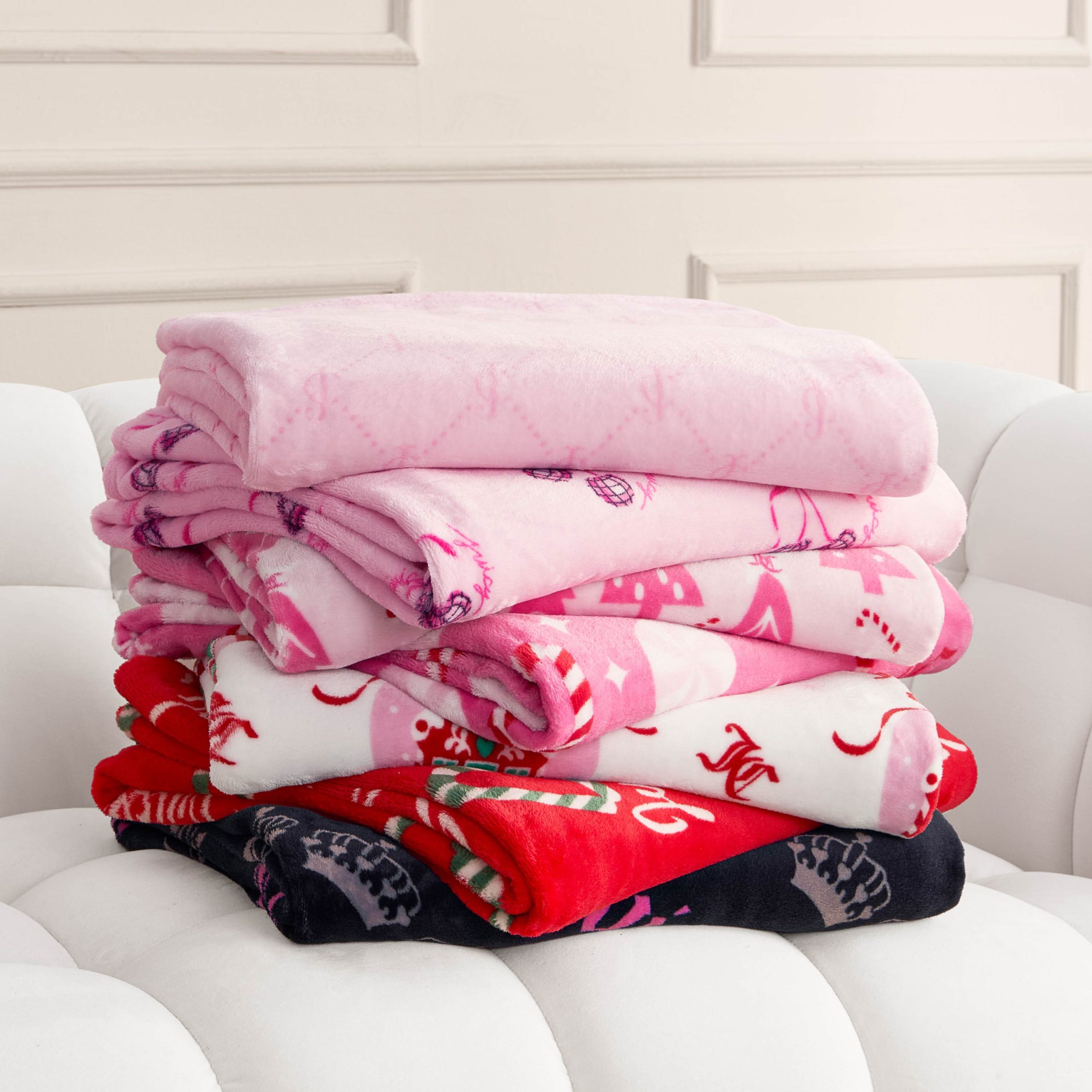 Plush Throw Blanket - Image 5