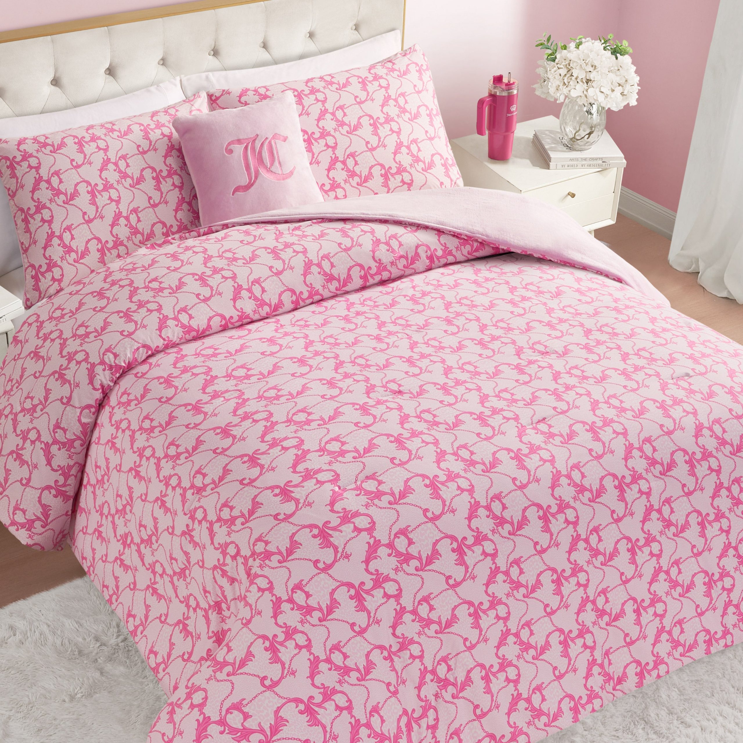Solid Plush Reversible Cheetah Bows Comforter Set - Image 5