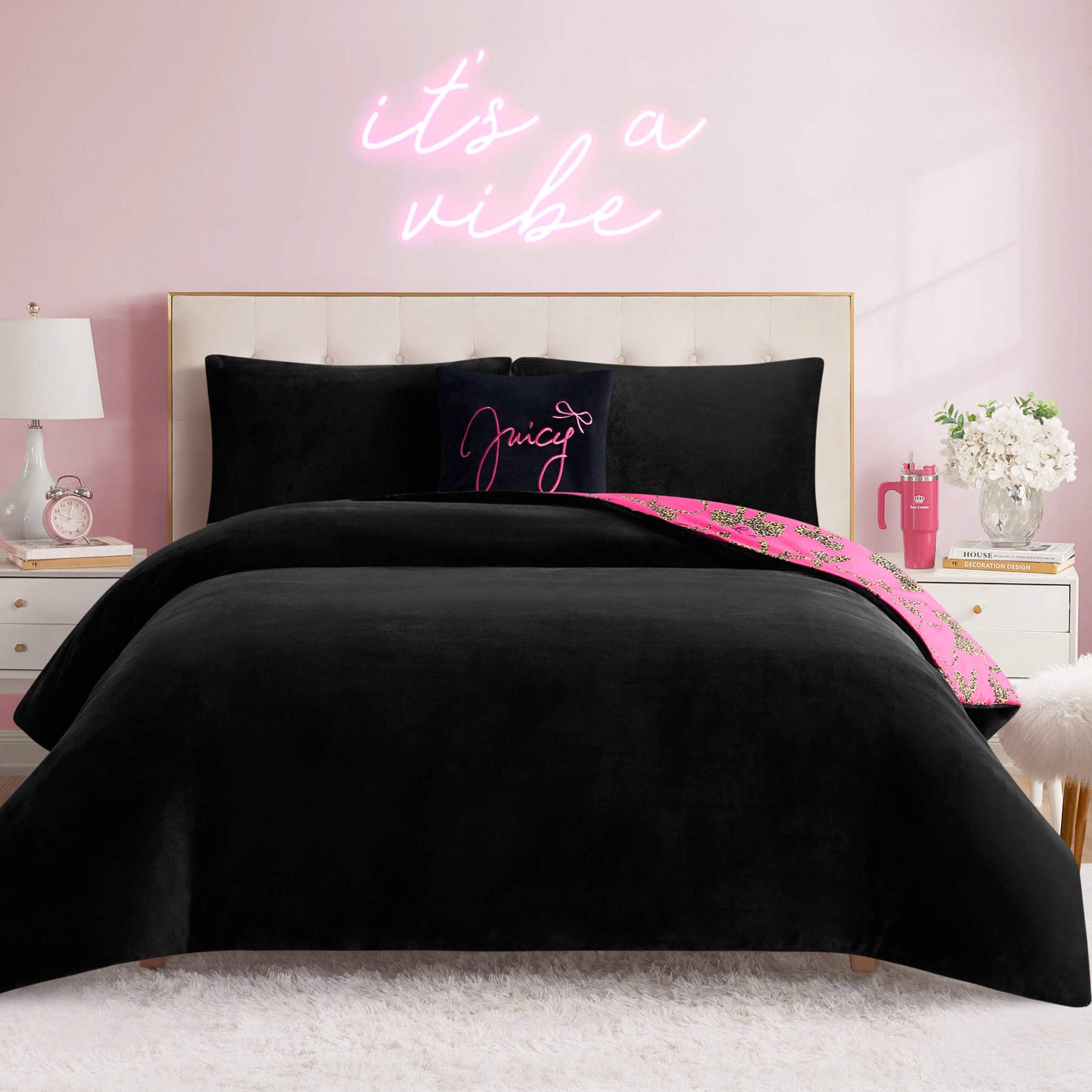 Solid Plush Reversible Cheetah Bows Comforter Set - Image 4
