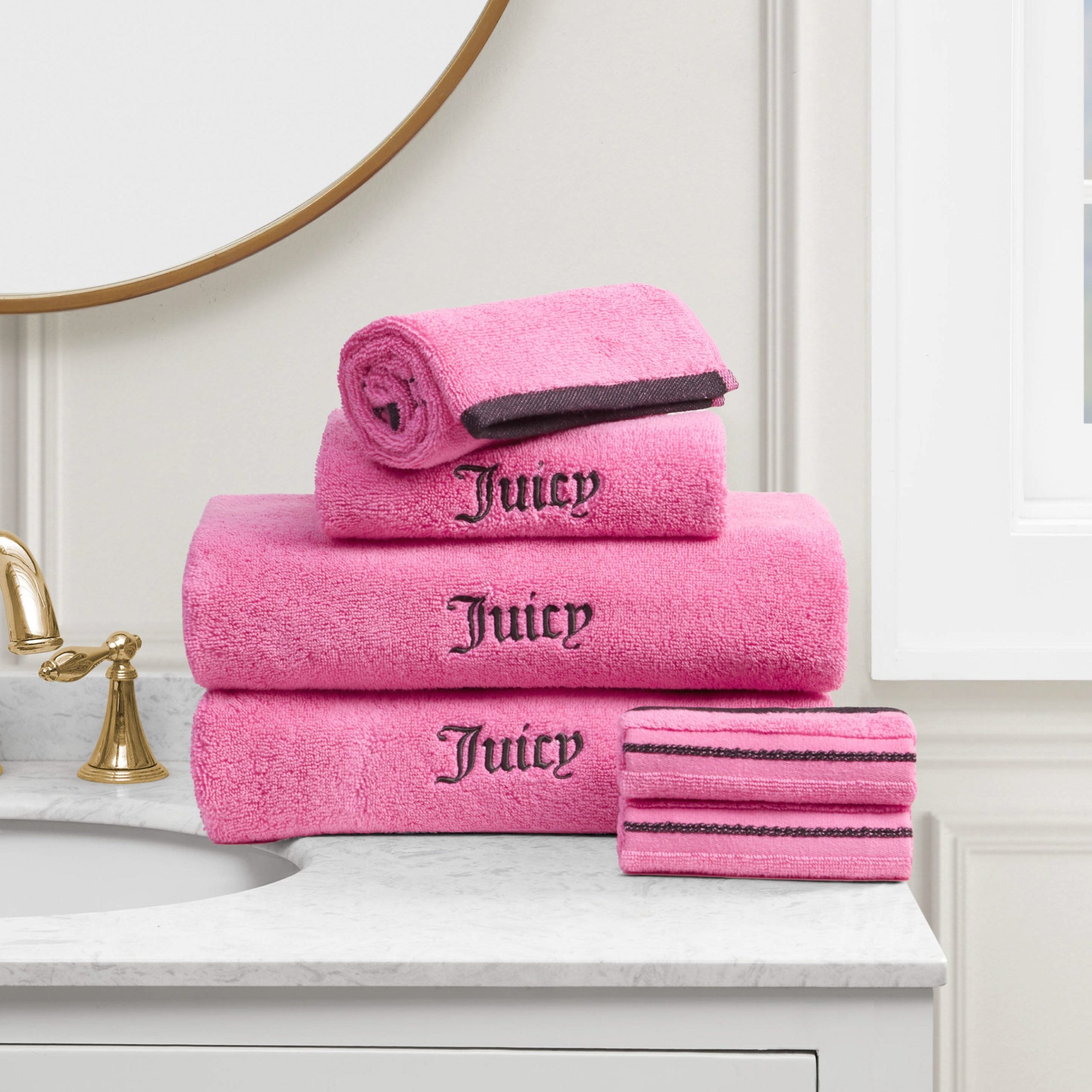 Neon Border Bath Towel Set