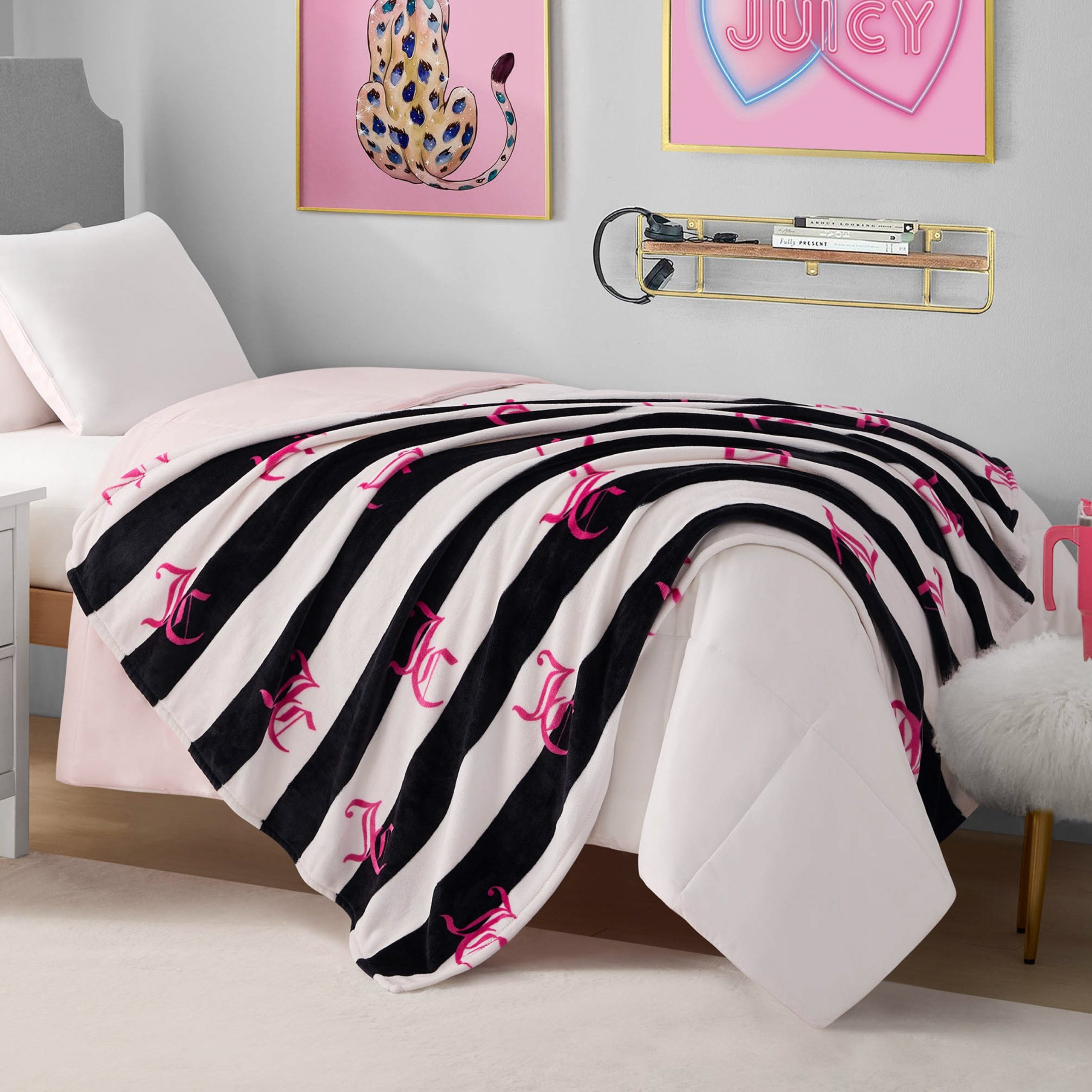 Cabana Plush Blanket - Image 4