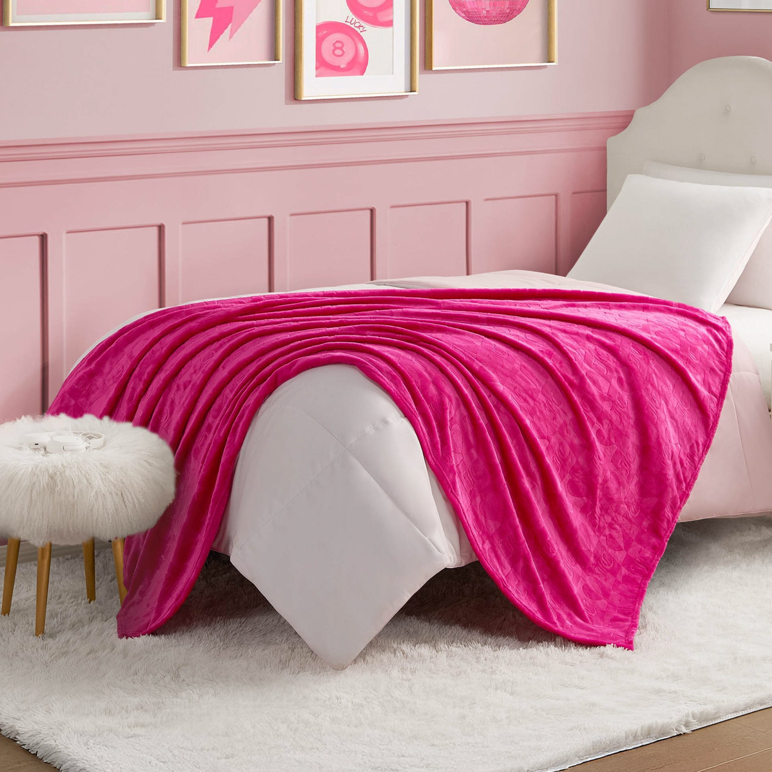 Plush Throw Blanket - Image 2