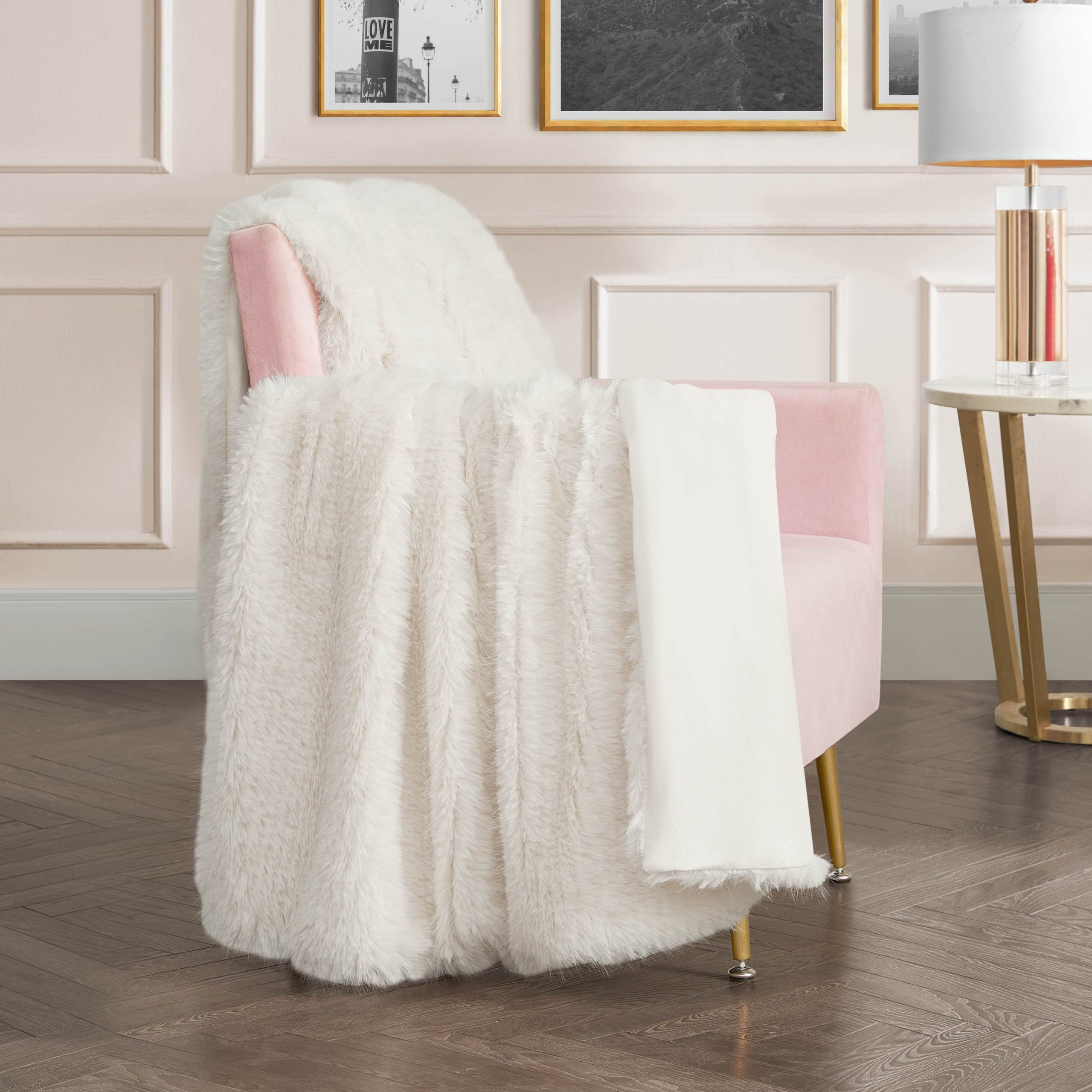 Eyelash Faux Fur Blankets - Image 3