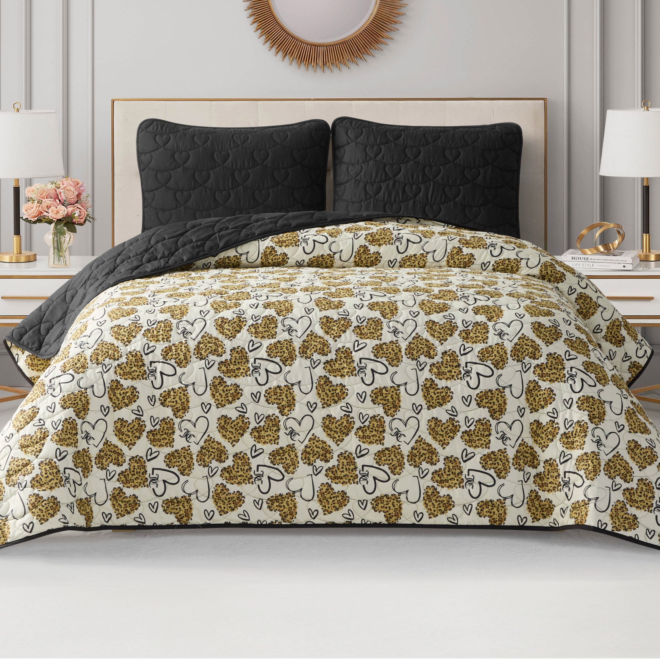 Cheetah Doodle Hearts Quilt Set - Image 6