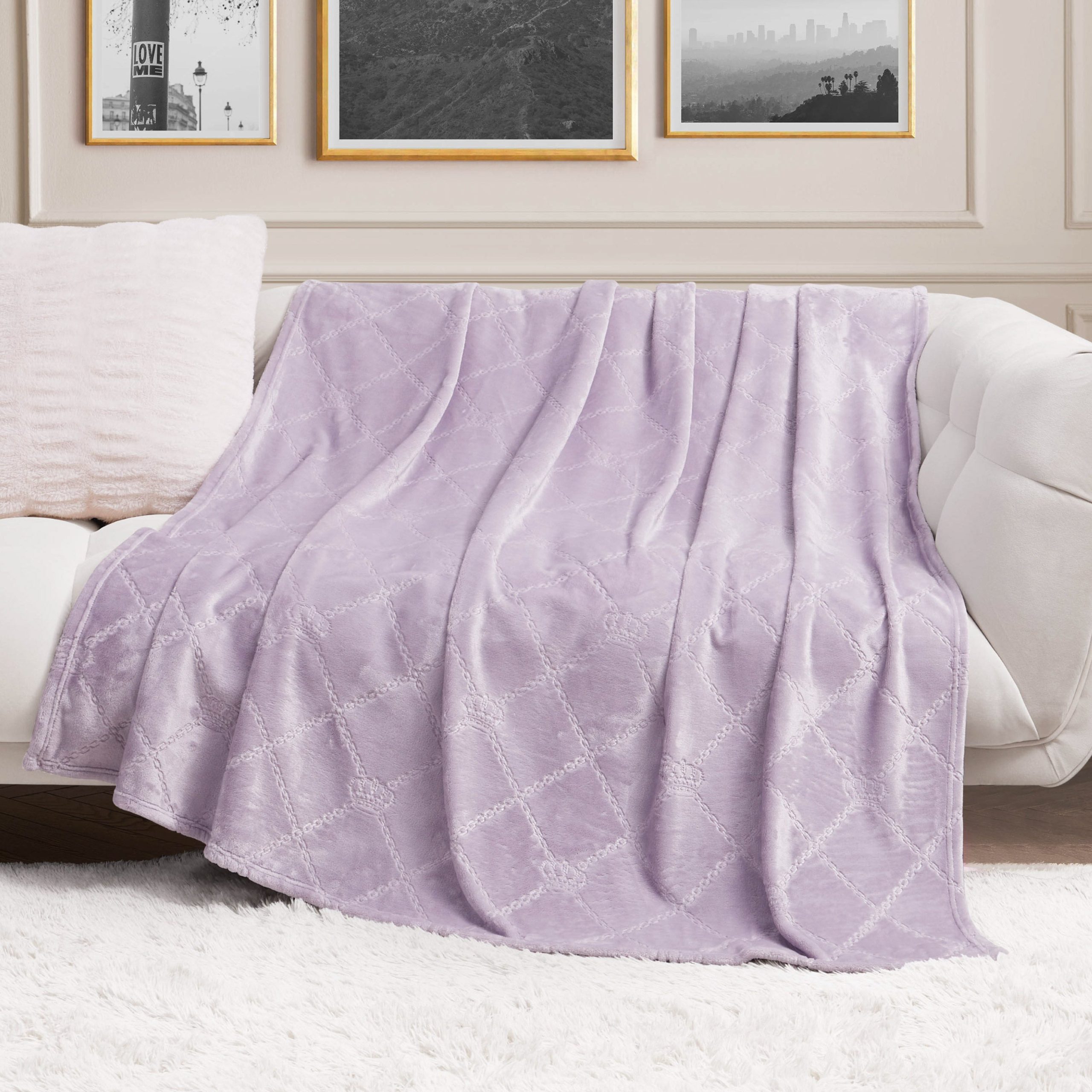 Plush Oversized Throw Blanket. 60 x 90