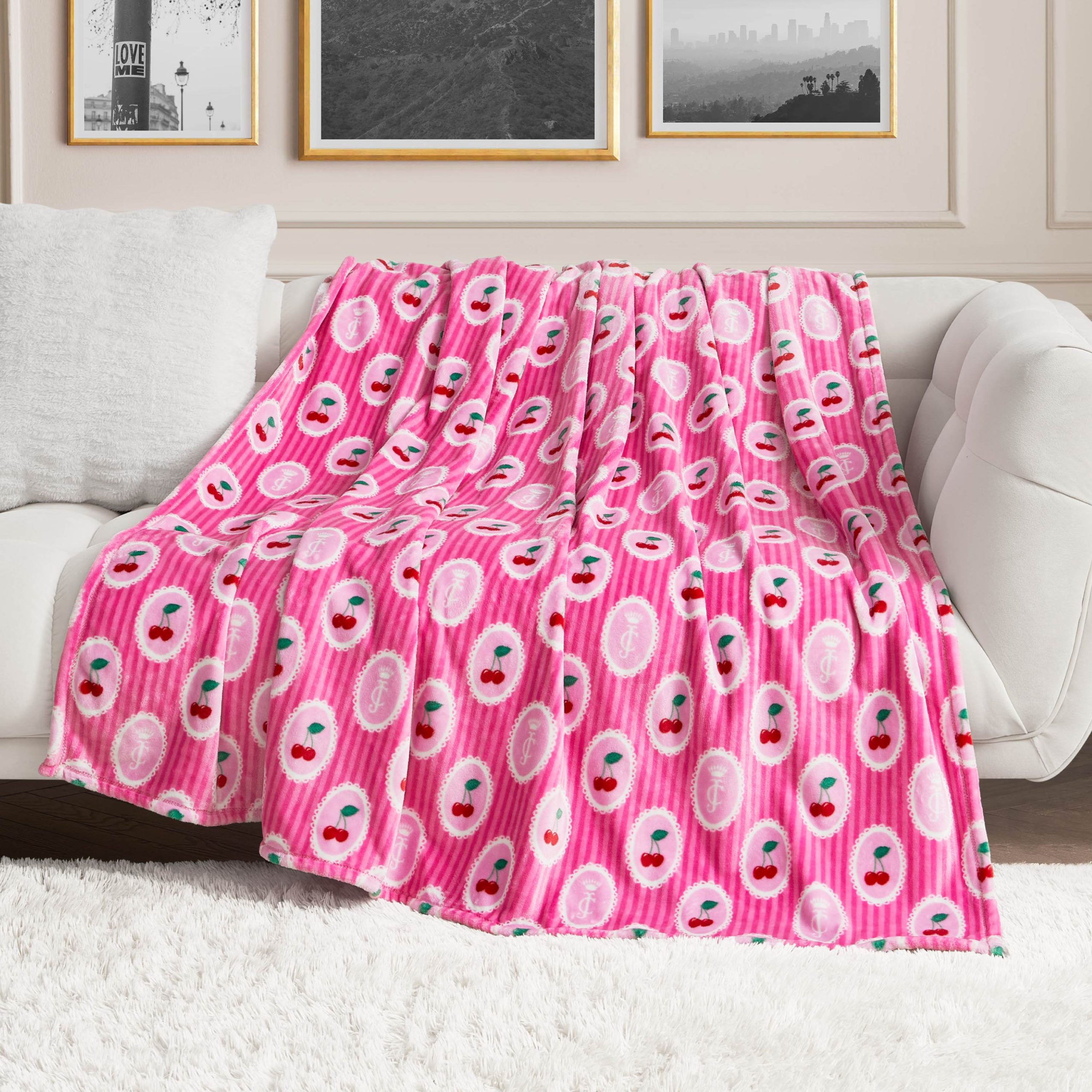 Plush Oversized Throw Blanket. 60 x 90