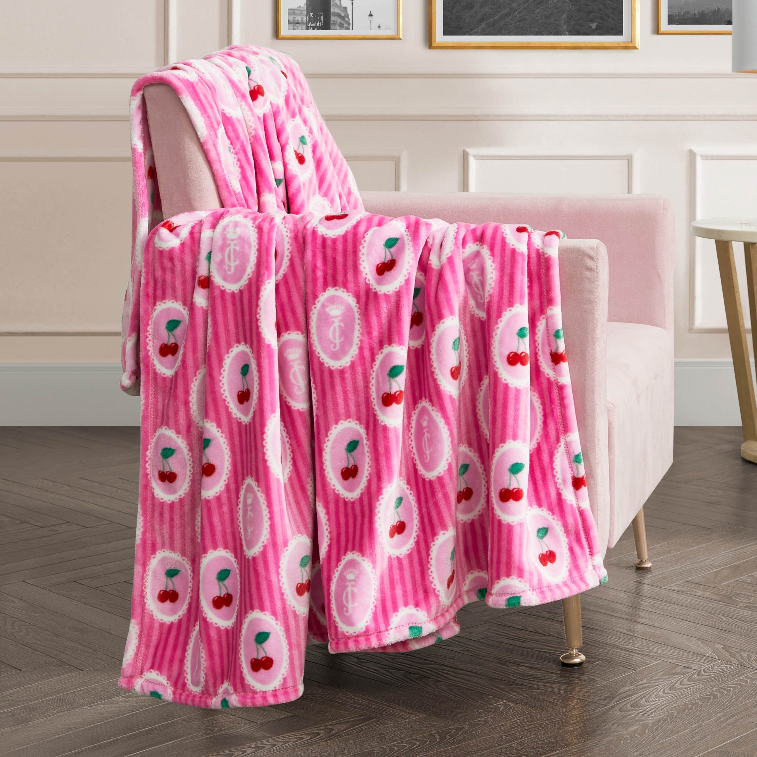 Plush Oversized Throw Blanket. 60 x 90 - Image 4