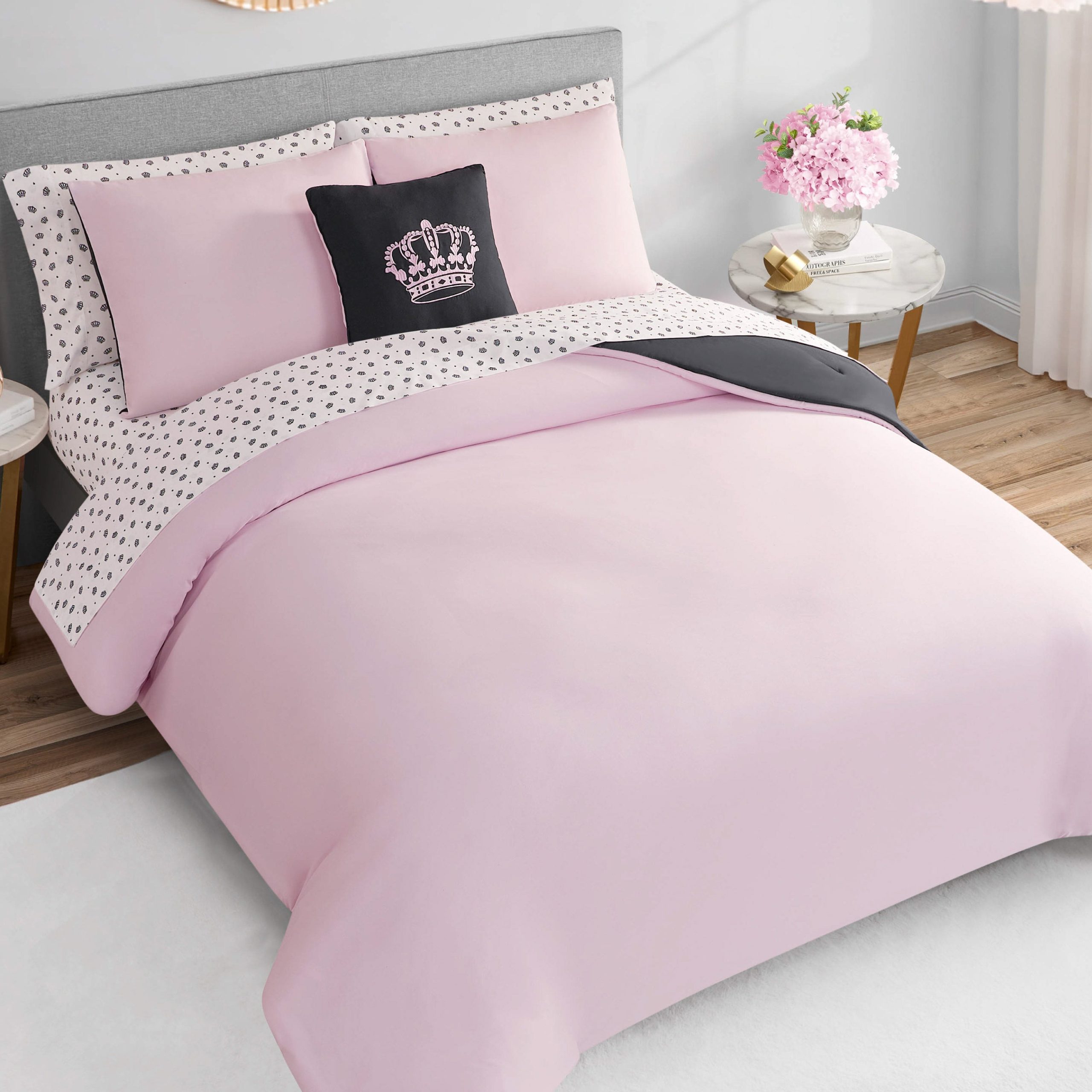 Crown Sparkle Solid Reversible Bed in a Bag Bedding Set - Image 5