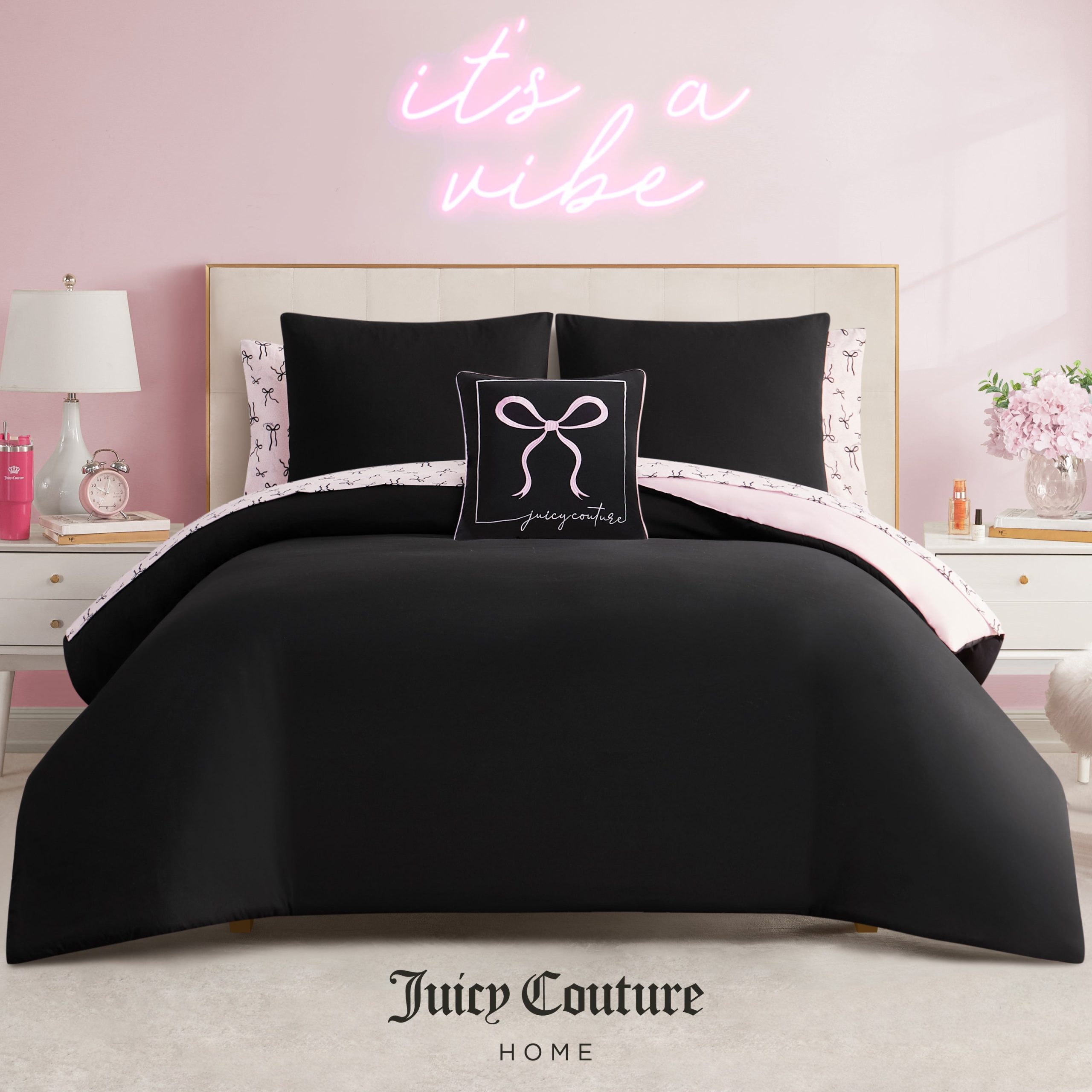 Bows Solid Reversible Bed in a Bag Bedding Set