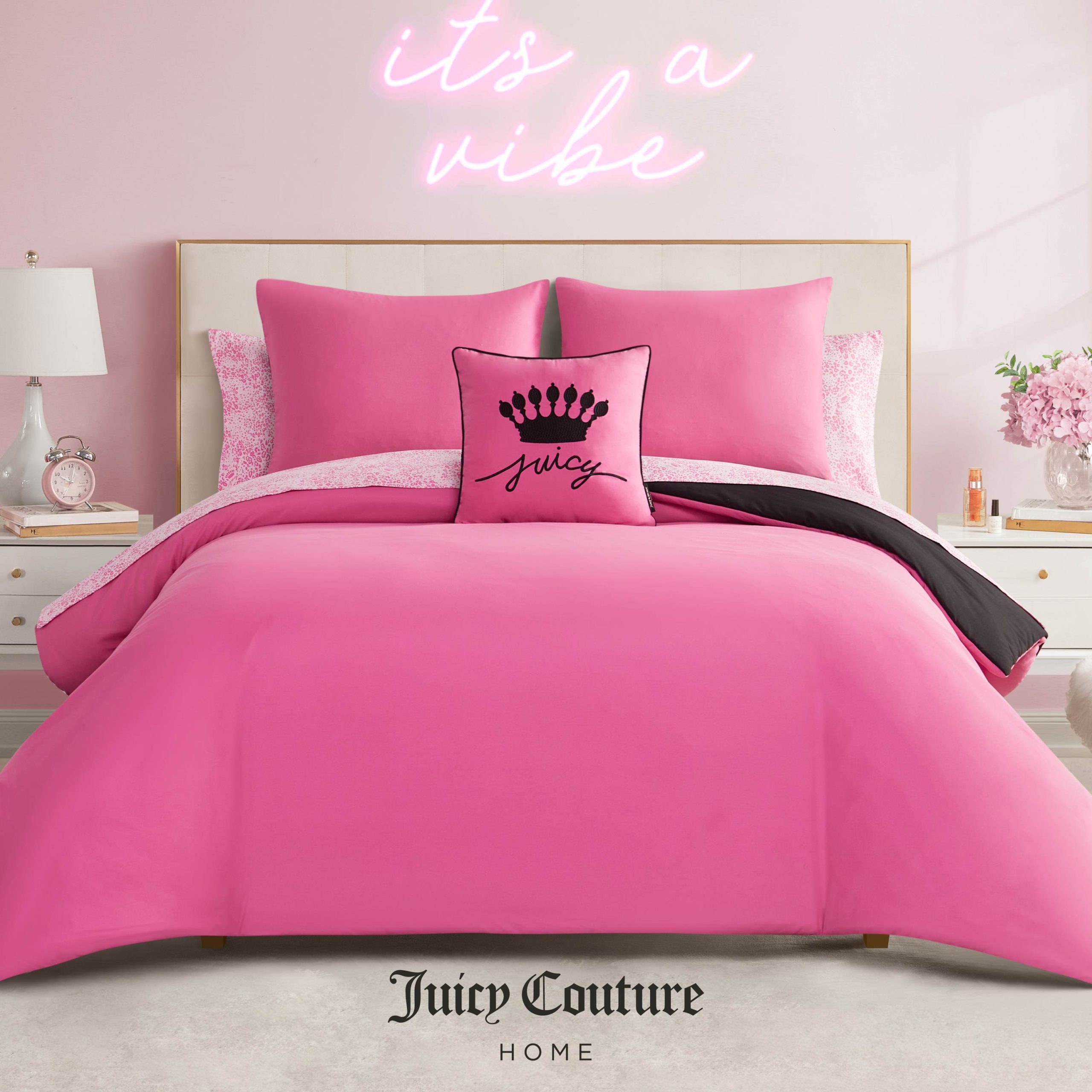 In The Wild Solid Reversible Bed in a Bag Bedding Set
