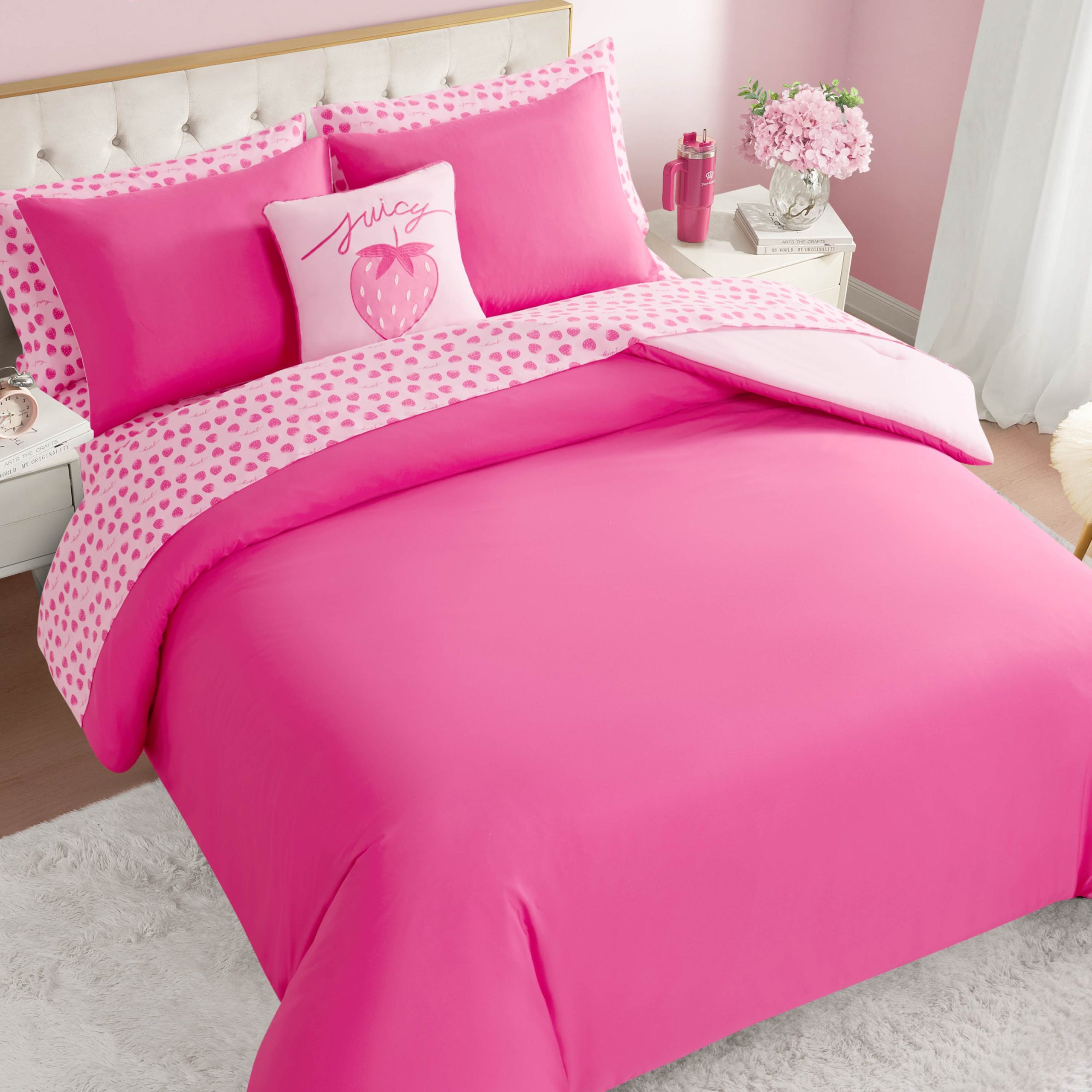 Summer Strawberries Solid Reversible Bed in a Bag Bedding Set - Image 6
