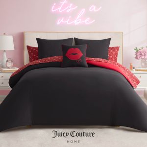 Cheetah Rebel Lips Solid Reversible Bed in a Bag Bedding Set